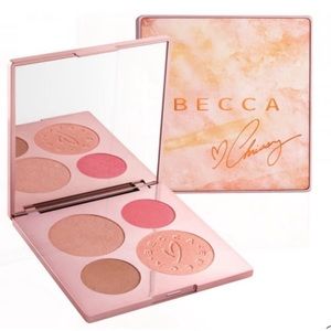 NWOT BECCA x Chrissy Teigen Glow Face Palette